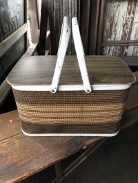 Vintage USA Picnic Basket (R521)