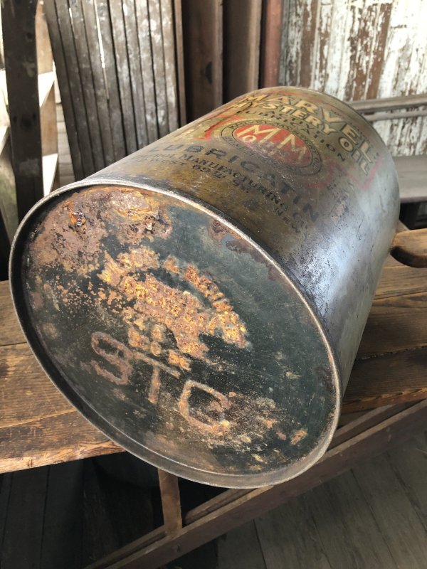 画像8: Vintage Motor Gas Oil 5 Gallon Can MARVEL MYSTERY (R585)