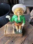 画像17: 70s Vintage Advertising JIM BEAM Bourbon Whiskey Cowgirl Counter Display Statue (R613)