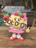 Vintage IHOP Pancake Kids Meal Toy Susie Strawberry PVC (R623)