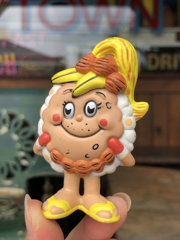 画像5: Vintage IHOP Pancake Kids Meal Toy Rosanna Banana Nut PVC (R620)
