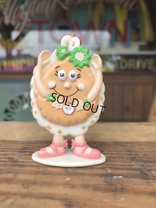 画像1: Vintage IHOP Pancake Kids Meal Toy Cynthia Cinnamon Apple PVC (R618)