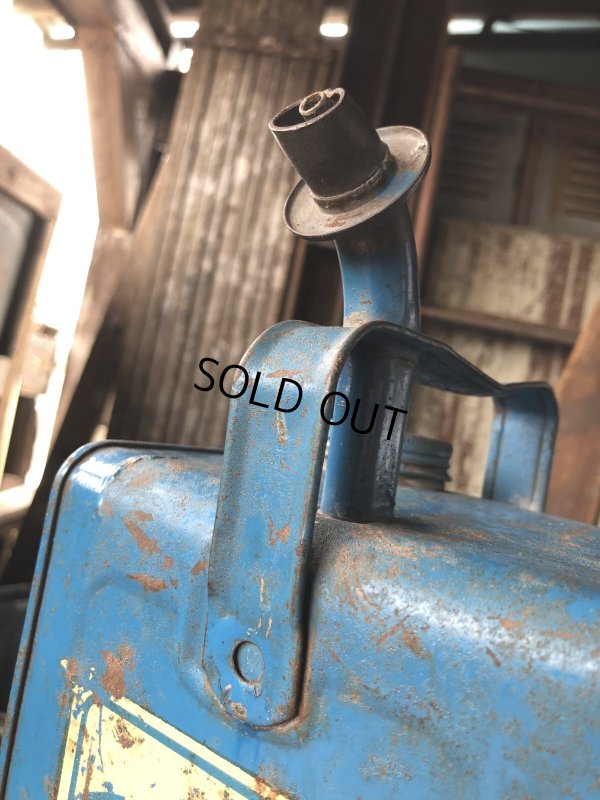 画像15: 50s Vintage ESSO Blue Valor Paraffin Can (R628) 
