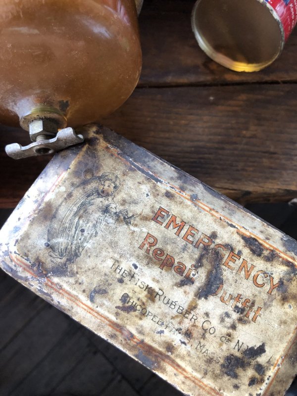 画像9: 60s Vintage Fisk Emergency Repair Outfit Can (R653)