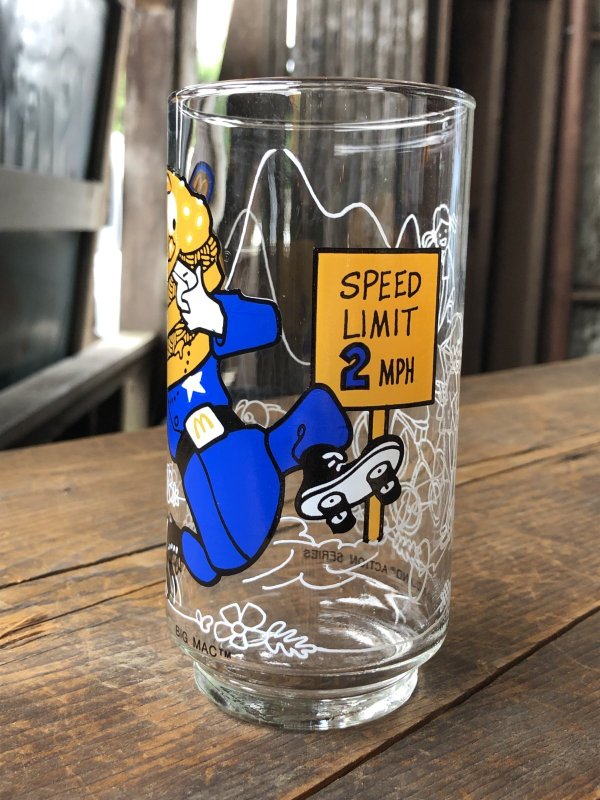 画像3: 70s Vintage Glass McDonaland Collector Series Big Mac Police (R658)