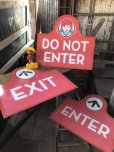 画像1: USA Wendy's Restaurant Drive Thru ENTER EXIT DO NOT ENER Sign SET (R713) (1)