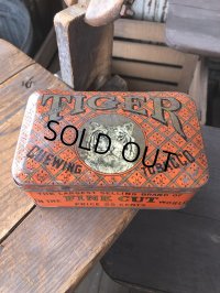 Vintage Advertising Cigarette Smoking Tobacco Tin Can TIGER CHEWING TOBACCO (R718)