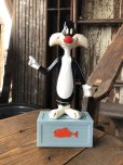 画像1: 70s Vintage R.Dakin W/Bank Figure Looney Tunes  Sylvester (R728)  (1)