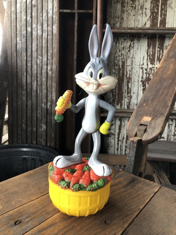 画像1: 70s Vintage R.Dakin W/Bank Figure Looney Tunes Bugs Bunny (R729) 
