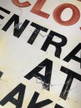 画像8: Vintage USA Hand Painted “CLOSED ENTRANCE” Metal Road Sign (R733) 