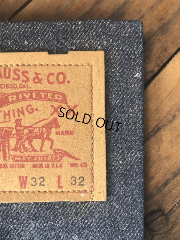 画像13: 70s Vintage LEVI'S Advertising Store Counter Display Sign (R801)