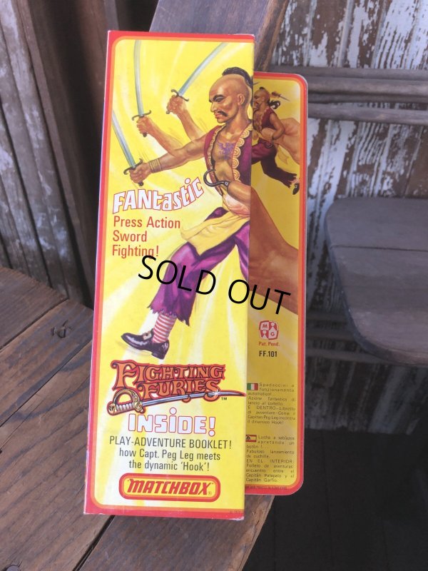 画像4: 70s Vintage Matchbox Fighting Furies Cap'n Hook MIB (R805)
