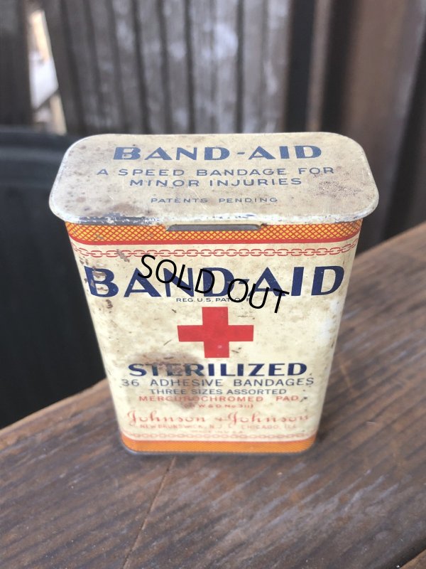画像1: Vintage Johnson & Johnson Band-Aid Can Strilised (R822)