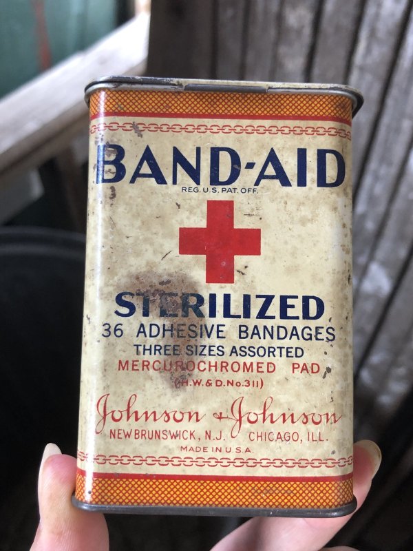 画像7: Vintage Johnson & Johnson Band-Aid Can Strilised (R822)