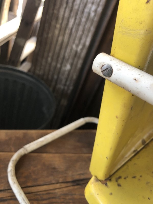 画像12: 50s Vintage Disney Mickey Mouse Kids Metal Lawn Chair (R823)