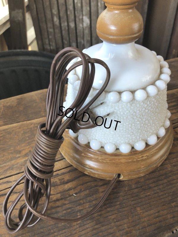 画像2: Vintage Wood Base Milk Glass Table Lamp (R832)