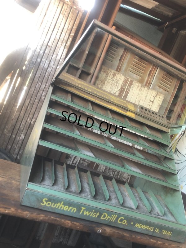 画像24: Vintage Southern Twist Drill Co. Advertising Hardware Store Display Cabinet (R840)
