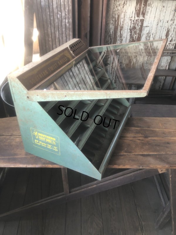 画像25: Vintage Southern Twist Drill Co. Advertising Hardware Store Display Cabinet (R840)