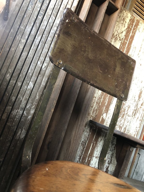 画像15: Vintage Industrial Stool Chair 3228 (R846)