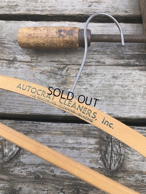 画像1: Vintage USA Advertising Wood Hanger AUTOCART CLEANERS, Inc (R863)