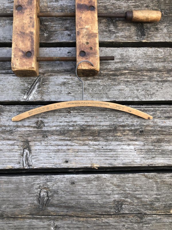 画像2: Vintage USA Advertising Wood Hanger UPTON BROS. CLEANING & DYEING WKS (R868)