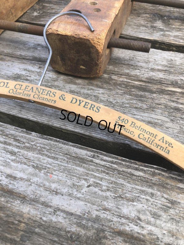 画像3: Vintage USA Advertising Wood Hanger CAPITOL CLEANERS &DYERS (R866)