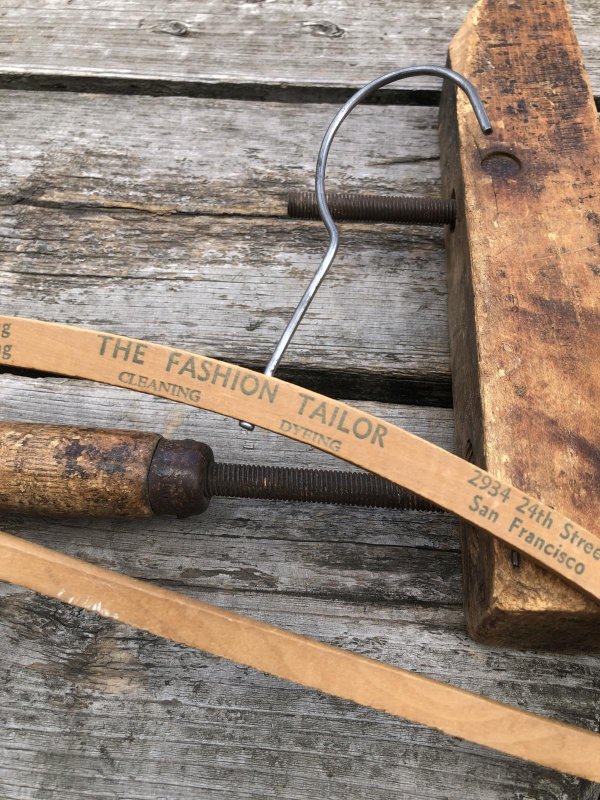 画像1: Vintage USA Advertising Wood Hanger THE FASHION TAILOR (R856)