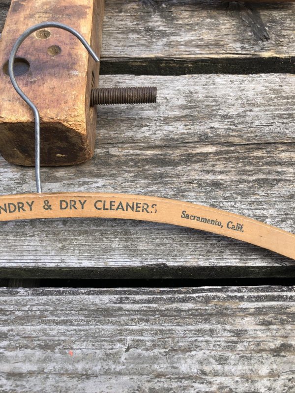 画像4: Vintage USA Advertising Wood Hanger S.S HAND LAUNDRY & DRY CLEANERS (R865)