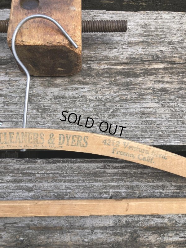 画像4: Vintage USA Advertising Wood Hanger CROW CLEANERS & DYERS CLEAN CLEANERS (R861)