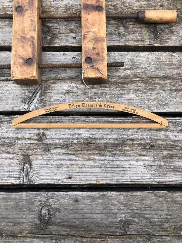 画像2: Vintage USA Advertising Wood Hanger Tokyo Cleaners & Dyers(R854)