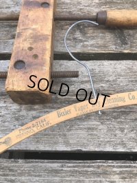 Vintage USA Advertising Wood Hanger Bixler Vaper Dry Cleaning (R871)