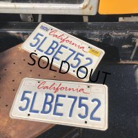 Original USA California License Plate 5LBE752 SET (R908)