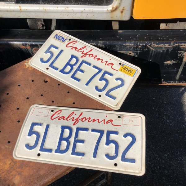 画像1: Original USA California License Plate 5LBE752 SET (R908)