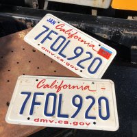 Original USA California License Plate 7FOL920 SET (R909)