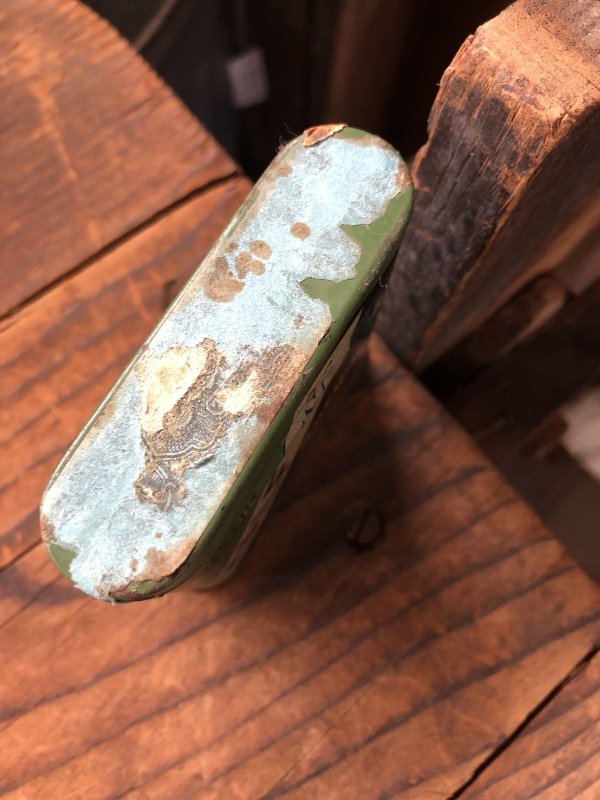 画像2: Vintage Tobacco Tin HALF AND (R944)
