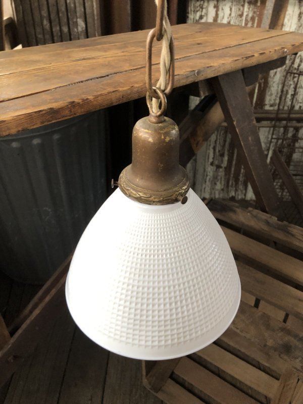 画像11: Vintage U.S.A. Milk Glass Globe Pendant Hanging Lamp (A001)