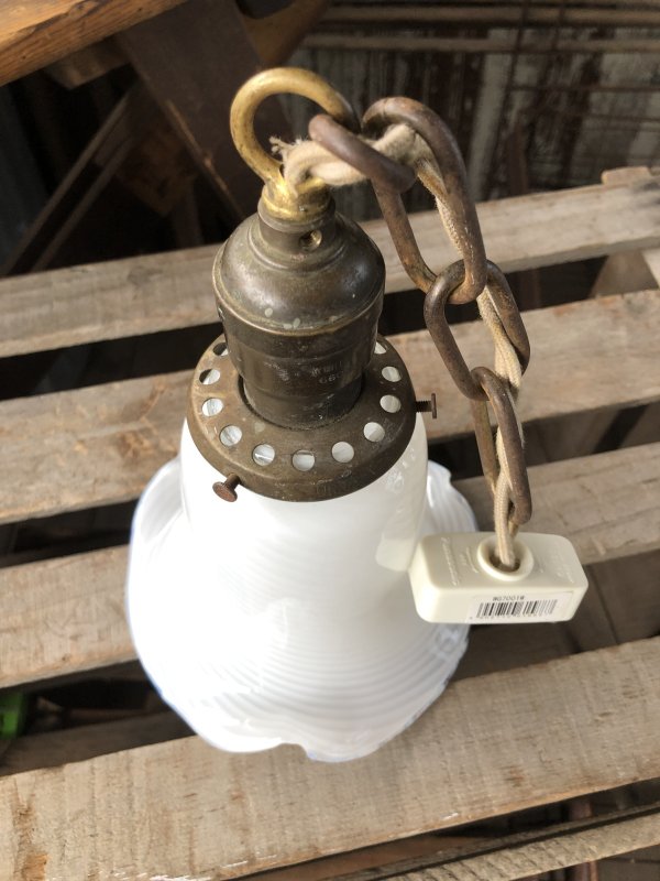 画像2: Vintage U.S.A. Milk Glass Globe Pendant Hanging Lamp (A003)