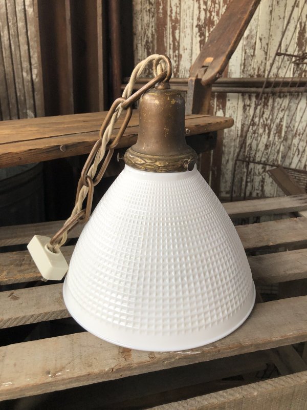 画像1: Vintage U.S.A. Milk Glass Globe Pendant Hanging Lamp (A001)