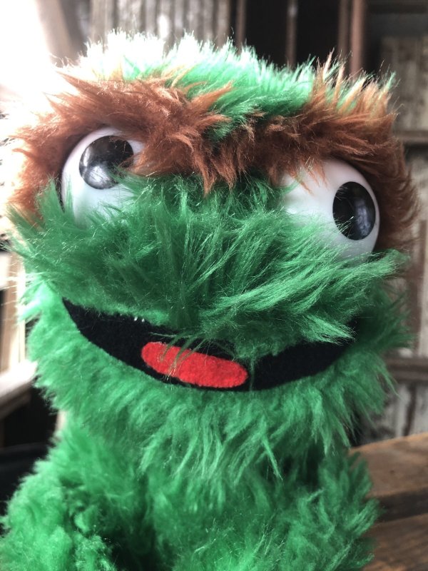 画像9: 70s Vintage Knickerbocker Sesame Street Oscar Plush Doll 43cm (A023)