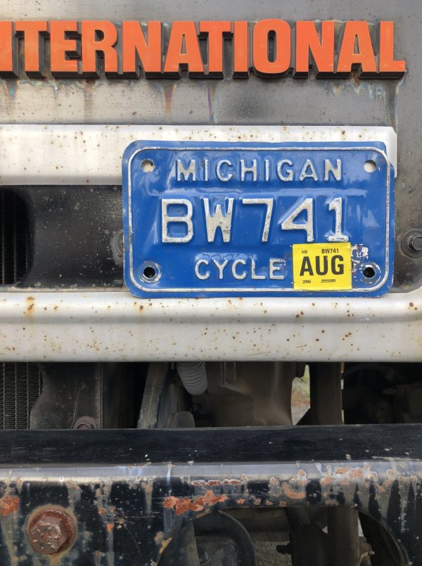 画像1: Vintage License Plate MICHIGAN BW741 CYCLE (A045)