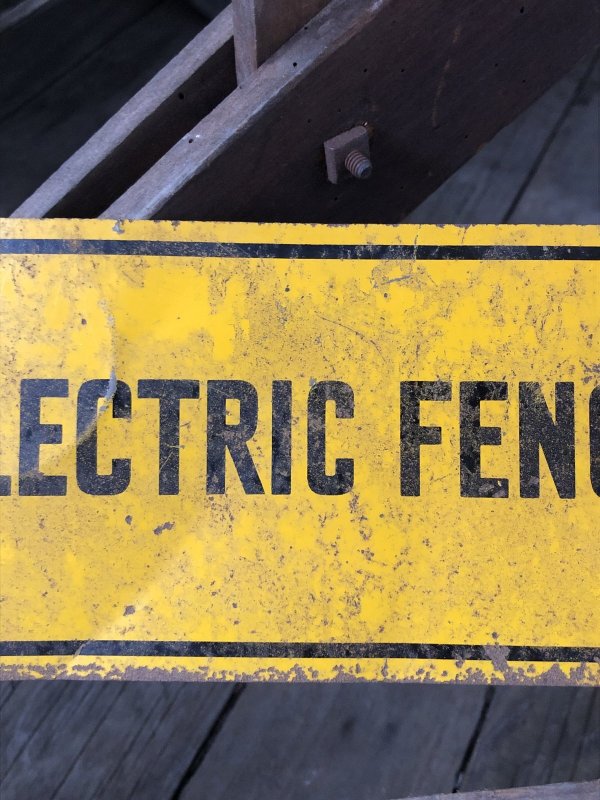 画像3: Vintage Electric Fence Farm Warning Sign (A051)