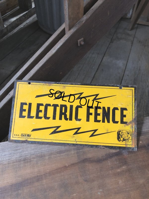 画像1: Vintage Electric Fence Farm Warning Sign (A053)
