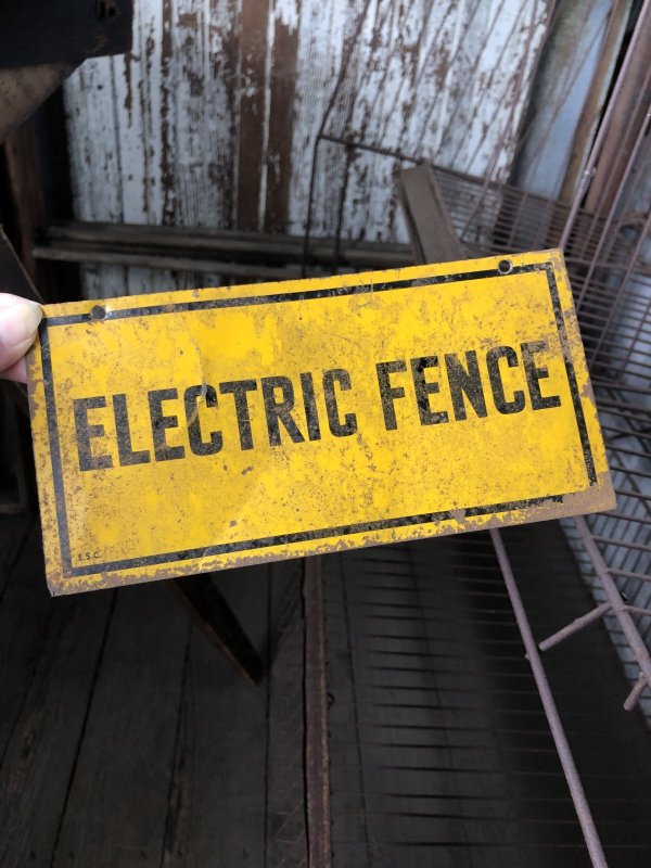 画像6: Vintage Electric Fence Farm Warning Sign (A051)