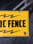 画像3: Vintage Electric Fence Farm Warning Sign (A052) (3)