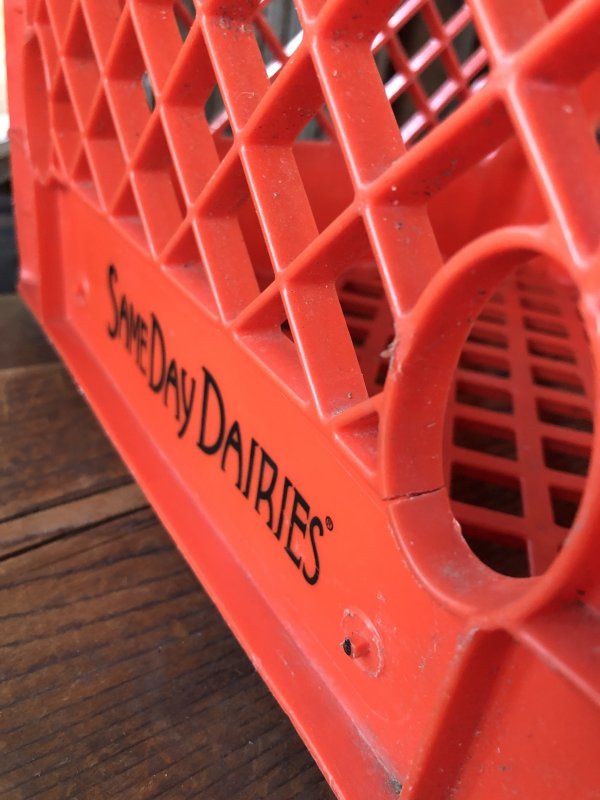 画像7: Vintage USA  DAIRY FOODS Heavy Duty Plastic Milk Crate SAME DAY DAYRIES (R) 