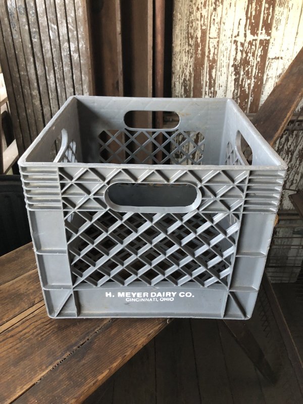 画像1: Vintage USA  DAIRY FOODS Heavy Duty Plastic Milk Crate H.MEYER DAIRY CO. (N) 