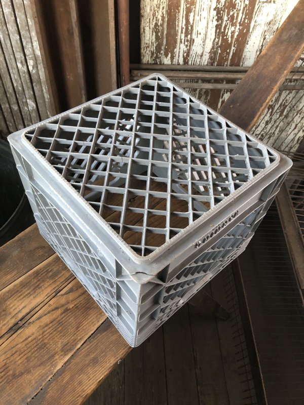 画像8: Vintage USA  DAIRY FOODS Heavy Duty Plastic Milk Crate H.MEYER DAIRY CO. (N) 