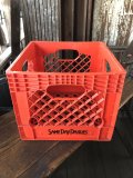 Vintage USA  DAIRY FOODS Heavy Duty Plastic Milk Crate SAME DAY DAYRIES (R) 