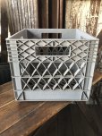 画像4: Vintage USA  DAIRY FOODS Heavy Duty Plastic Milk Crate FOSTER FARMS (P)  (4)