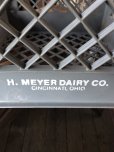 画像4: Vintage USA  DAIRY FOODS Heavy Duty Plastic Milk Crate H.MEYER DAIRY CO. (N)  (4)